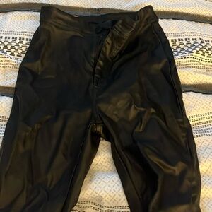 I’m selling: teen skinny spandex jeans